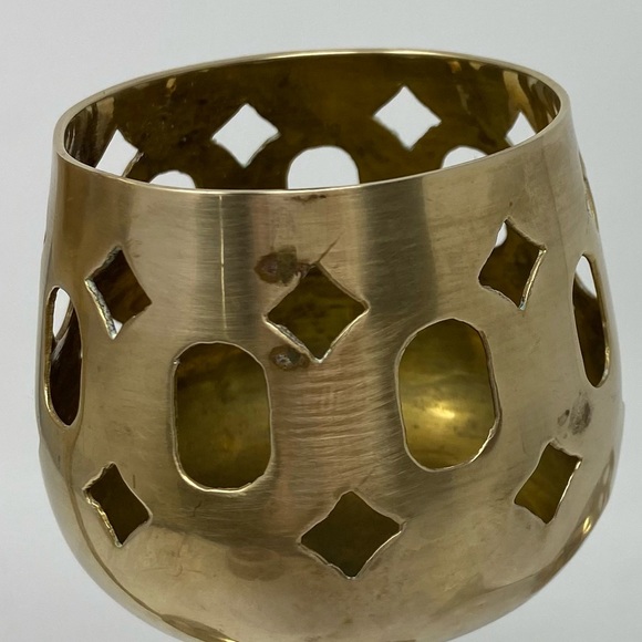 Set of 3 Vintage Mid Century Brass Cutout Footed Candle Holders - Picture 5 of 6